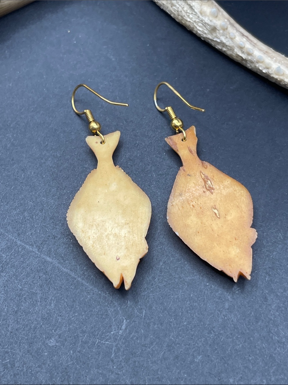 Ox bone bass earrings vintage - Picture 4 of 5